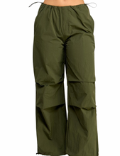 Load image into Gallery viewer, Parker Parachute Pants (Hunter Green)
