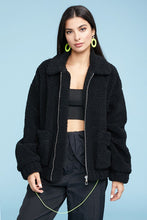 Load image into Gallery viewer, Nova Sherpa Jacket (Black)
